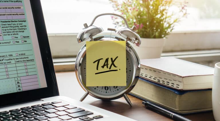 Year-End Tax Planning Tips for Sole Traders and Small Businesses